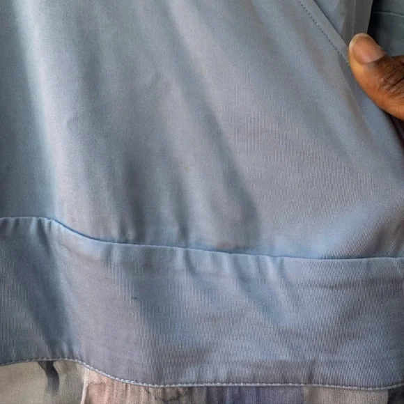 Blue and White Maternity Dress - Picture 14 of 15